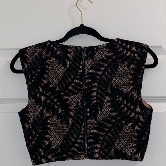 BCBG MAXAZRIA top - Picture 2 of 5